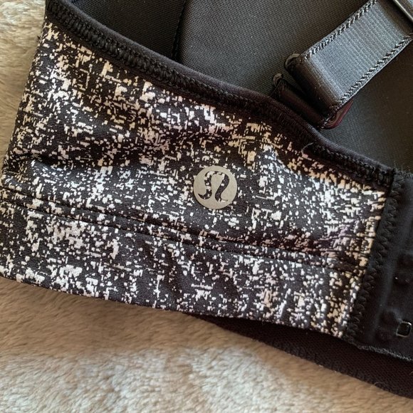 Lululemon Ta Ta Tamer Sports Bra  Women's Size 34C - Picture 2 of 10